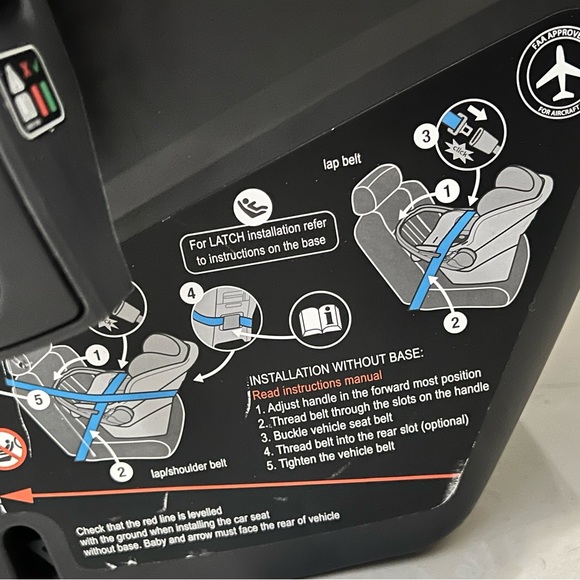 Peg Perego Primo Viaggio 4-35 Nido Infant Car Seat in Onyx - Picture 6 of 12